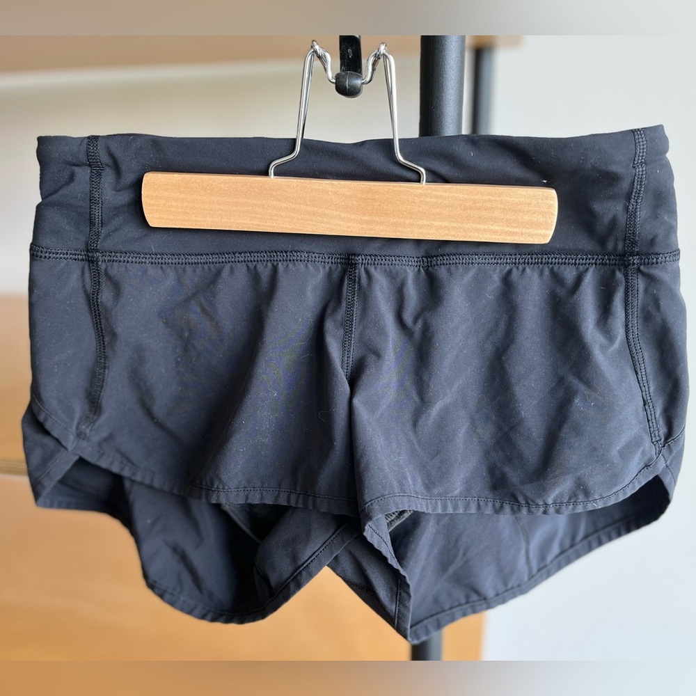 Lululemon Run: Speed Short *4-way Stretch in black, 4